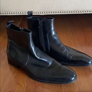 Hugo Boss zipper boots